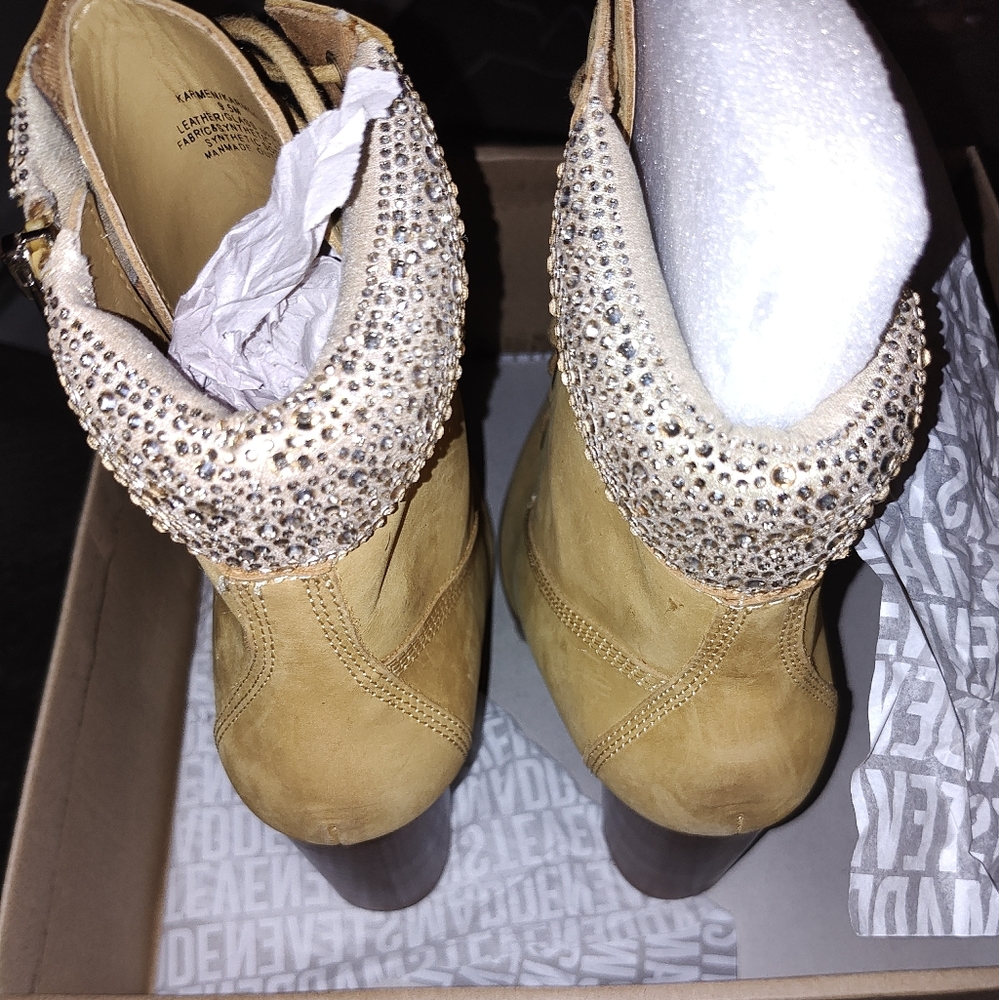 Steve Madden Tan Studded Heeled Boots